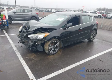 2016 Kia Forte Ex z USA, uszkodzony, nr VIN KNAFX5A8XG5492246